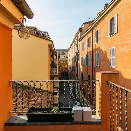 Malcontenti Con Terrazzo By Wonderful Italy * ボローニャ