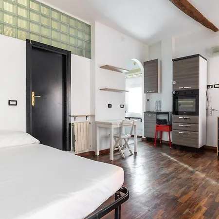 Daire Malcontenti Con Terrazzo By Wonderful Ltaly