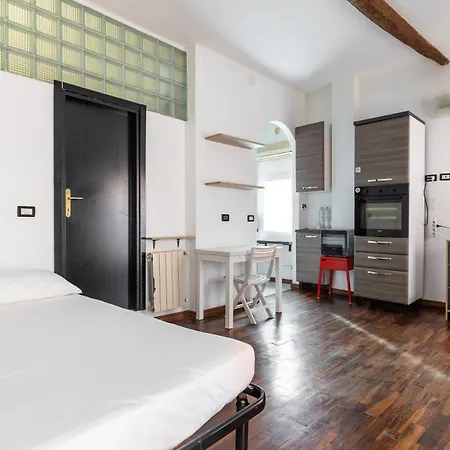 Malcontenti Con Terrazzo By Wonderful Italy