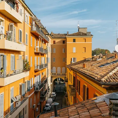 Malcontenti Con Terrazzo By Wonderful Italy *
