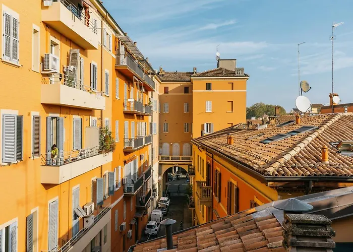 Malcontenti Con Terrazzo By Wonderful Italy