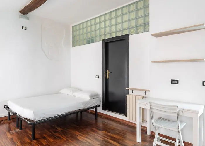 Malcontenti Con Terrazzo By Wonderful Italy