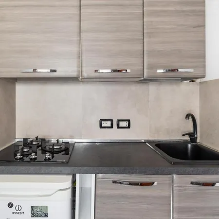 Daire Malcontenti Con Terrazzo By Wonderful Ltaly *